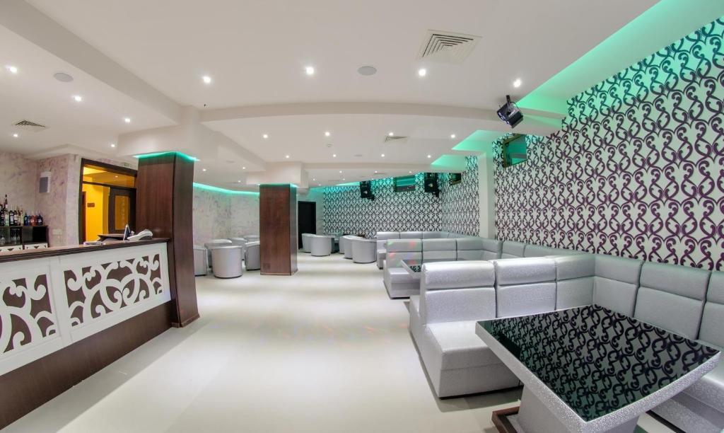 Hotel Iva & Elena Pamporowo Zewnętrze zdjęcie